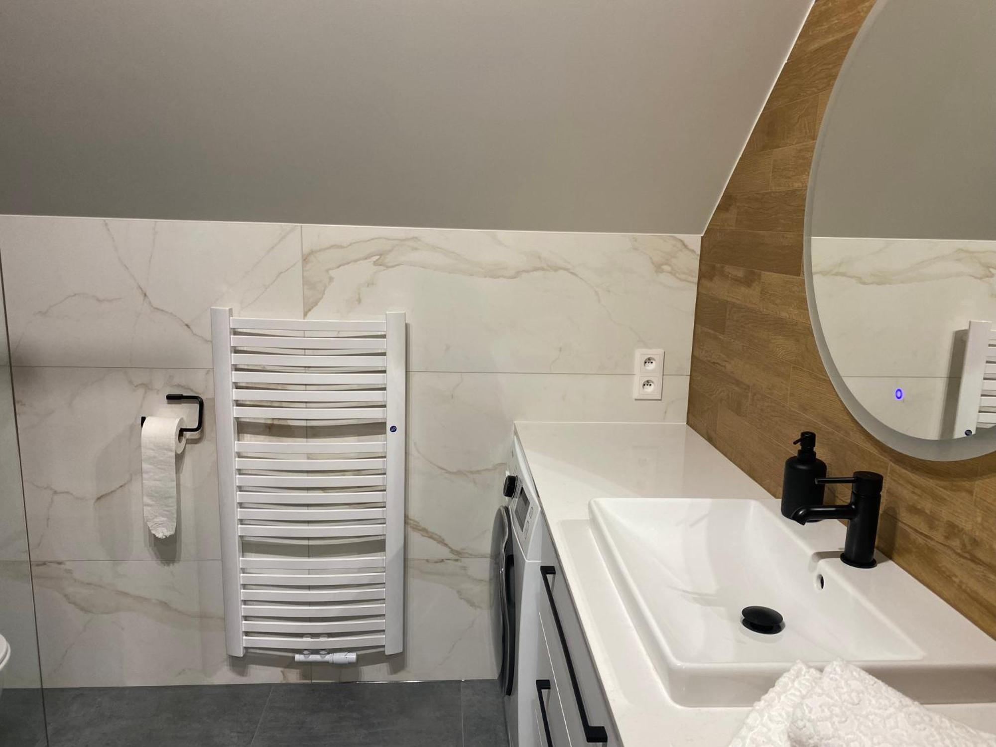 Apartamenty Przy Parku Szwedzkim Szczawno-Zdroj Exteriör bild