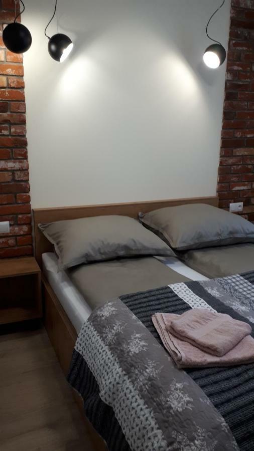 Apartamenty Przy Parku Szwedzkim Szczawno-Zdroj Exteriör bild
